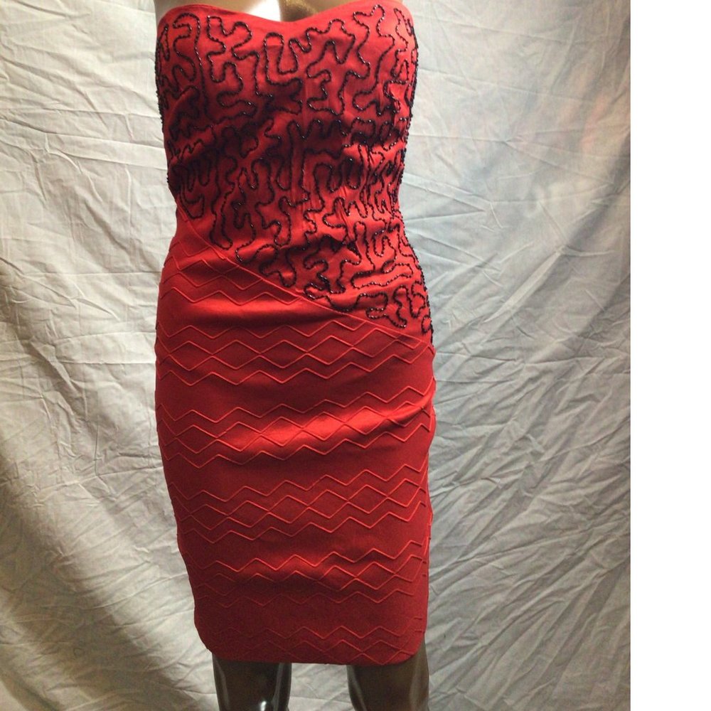 Beaded Embroidered Strapless Dress - Red